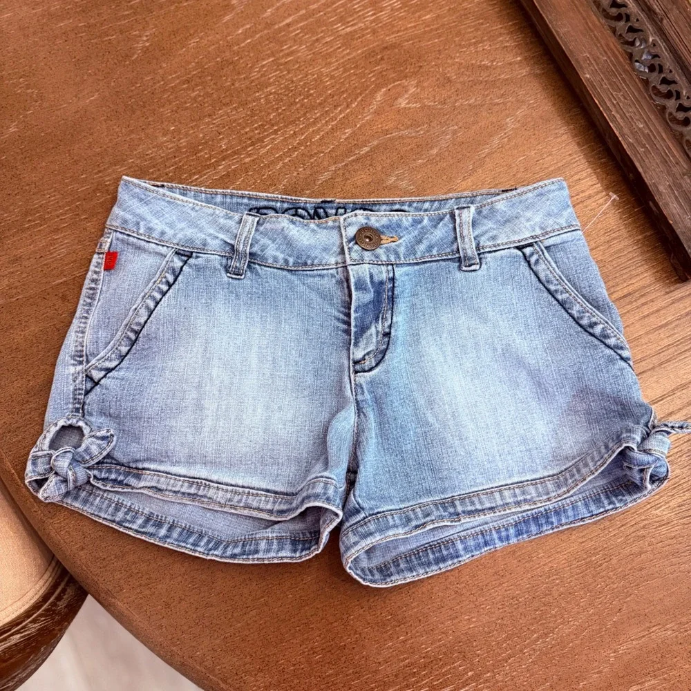 Vintage Bongo Y2K Jean Denim Micro Mini Low Rise Shorts Light‎ Wash Stretch SZ 3